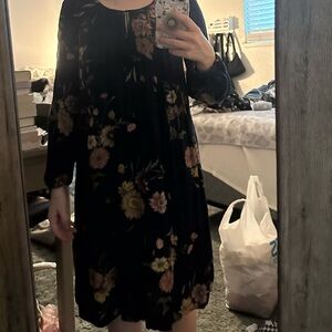 Old Navy Black Floral Long Sleeve Dress